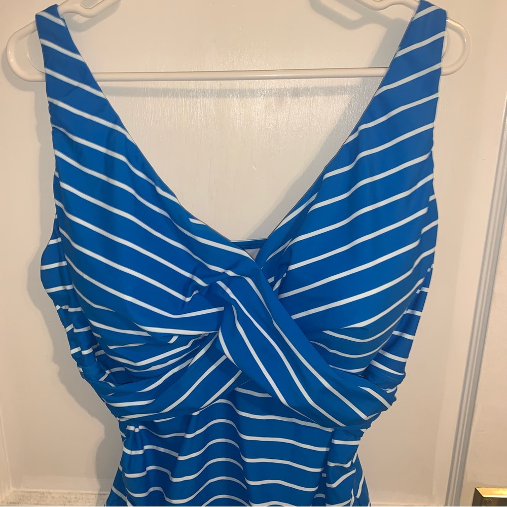 Bal Harbour Swim One Piece Swimsuit Blue Striped Size 20 Padded Tummy Control